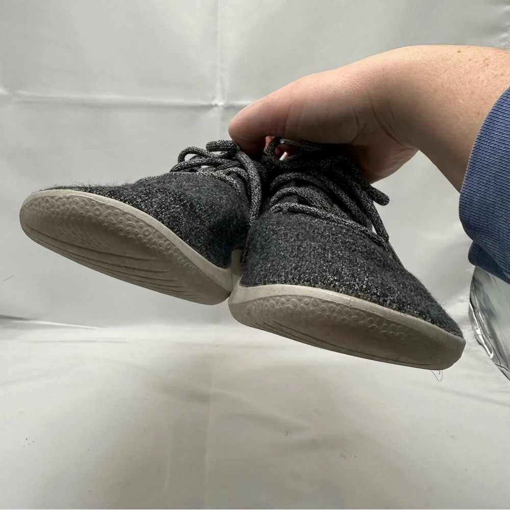 Allbirds men’s Wool Runner gray sneakers size 10